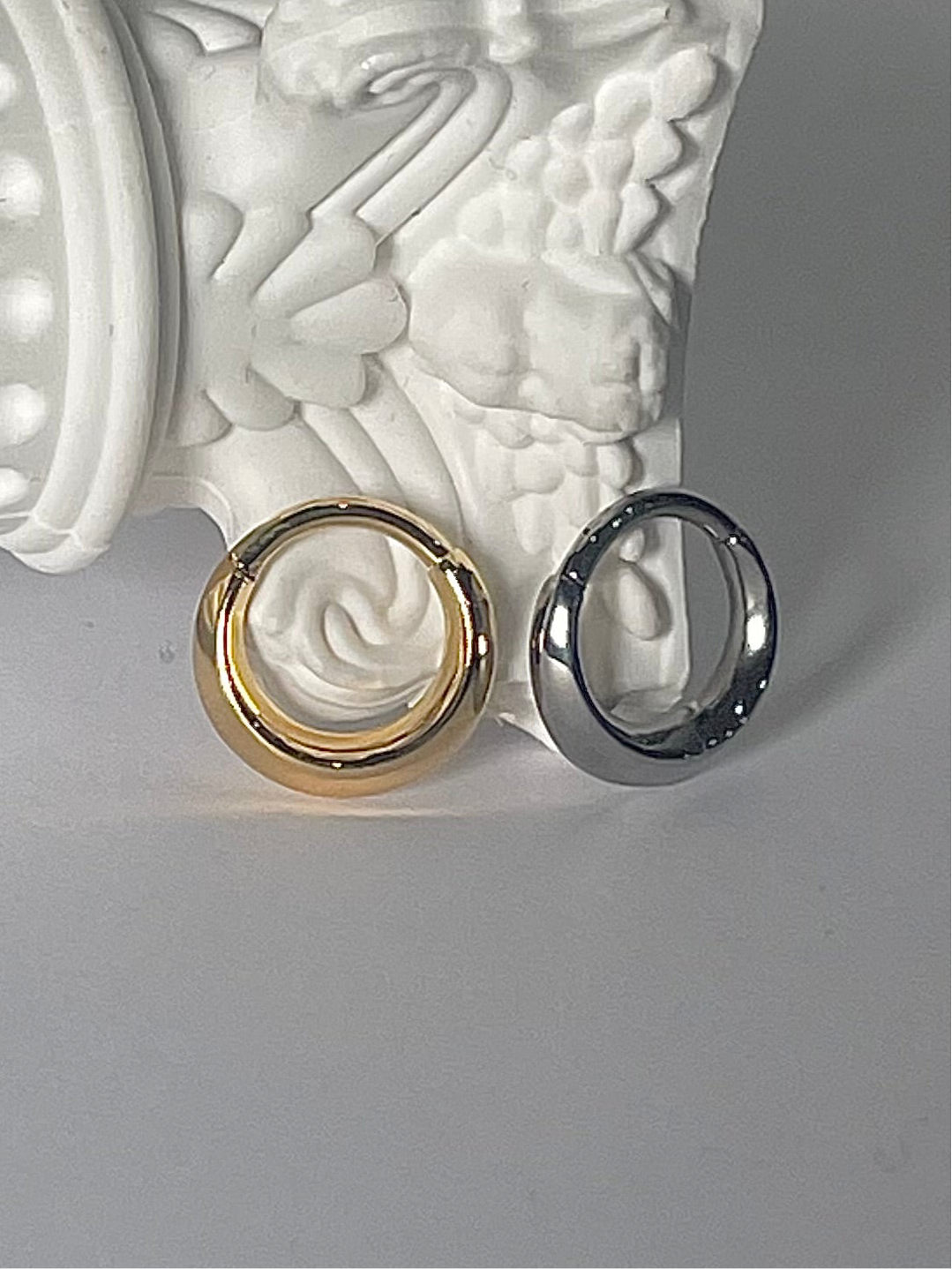 Titanium Earring Clicker 192