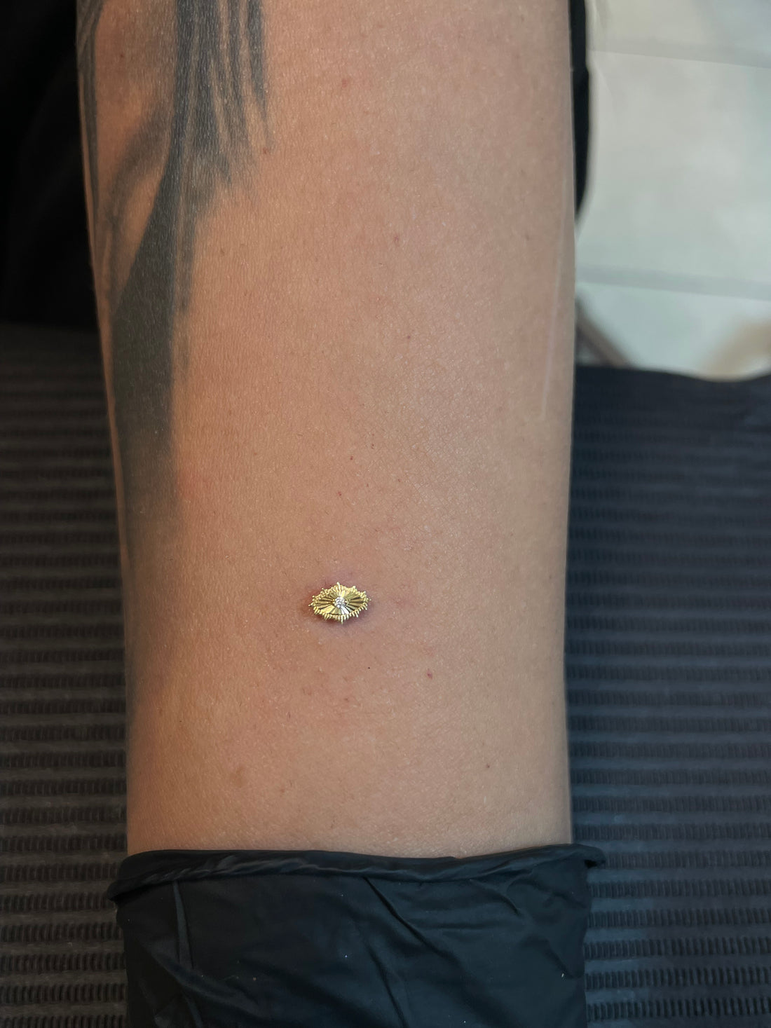 Gold Ancient Eye Dermal Top