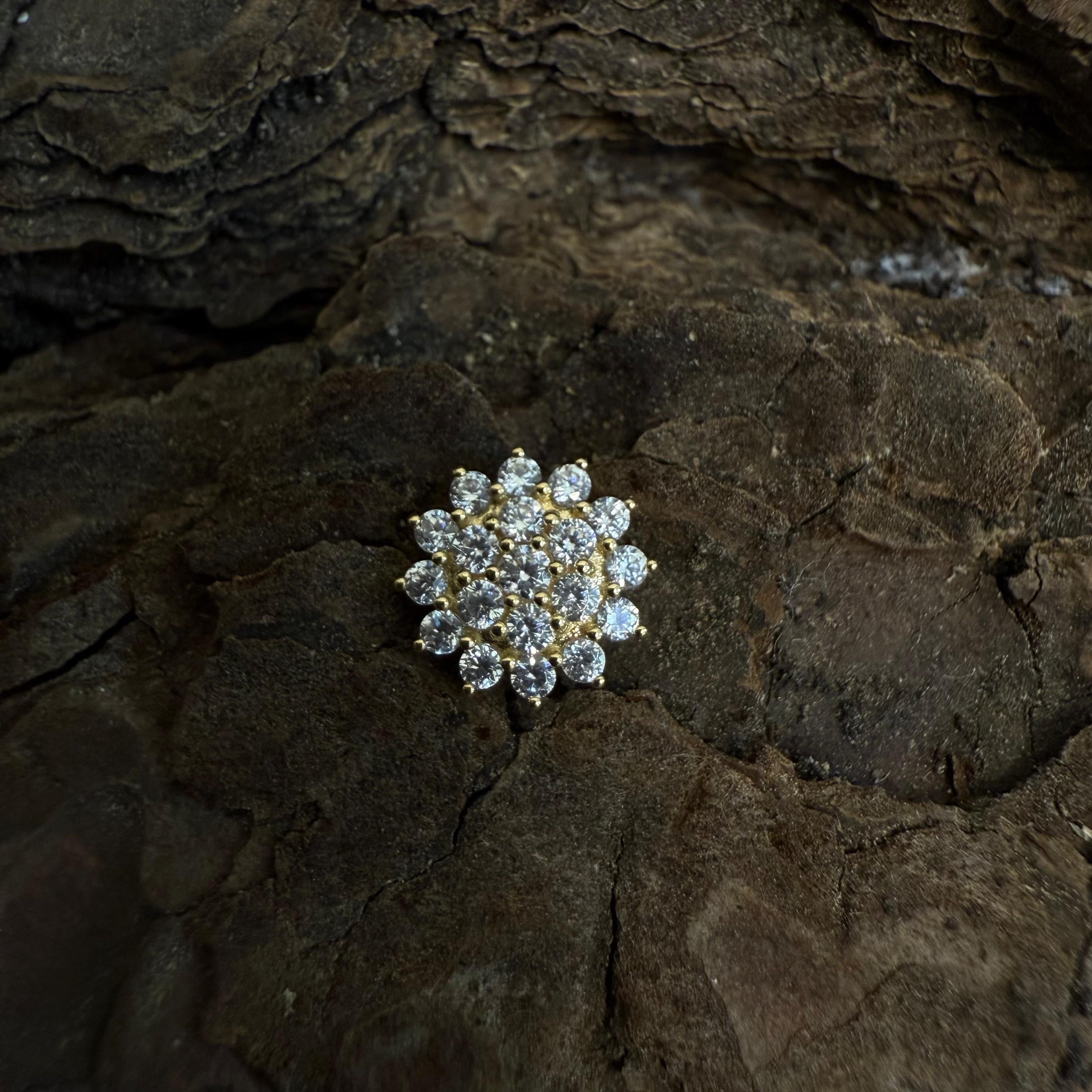 Gold Amulet de Sol Dermal Top