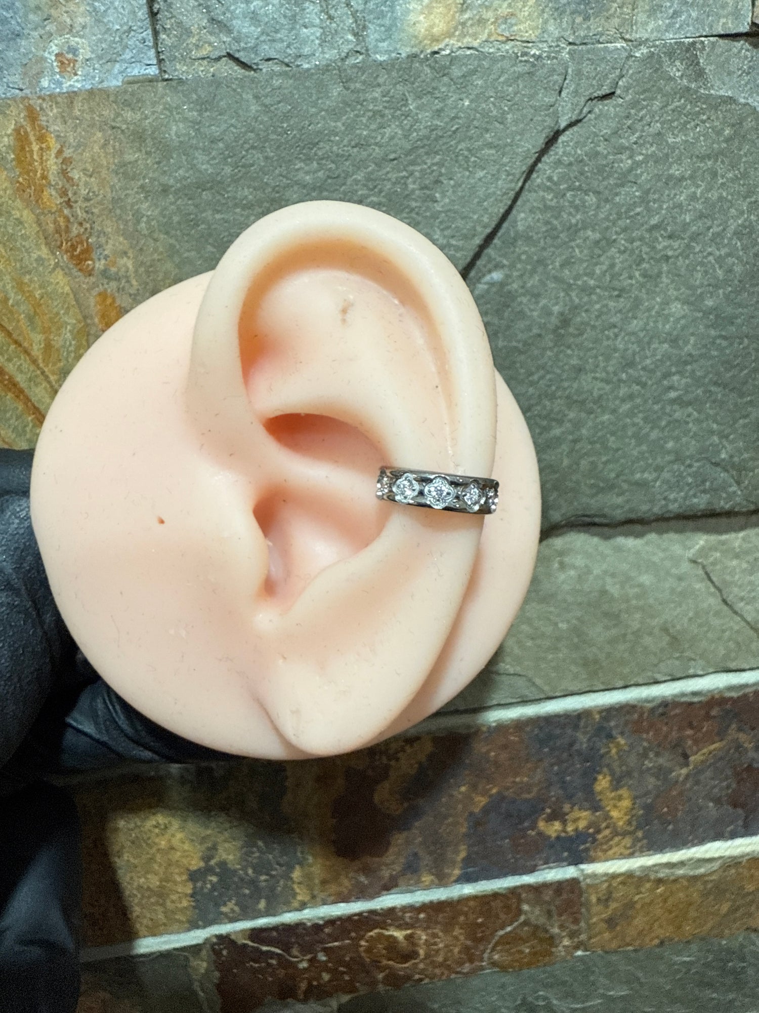 Titanium clicker Hoop 403