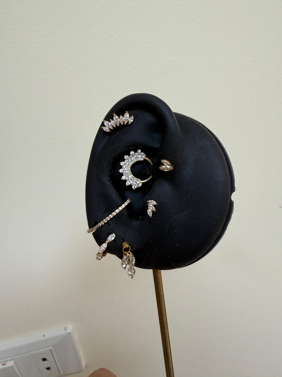 Gold Luminous Orbit Clicker