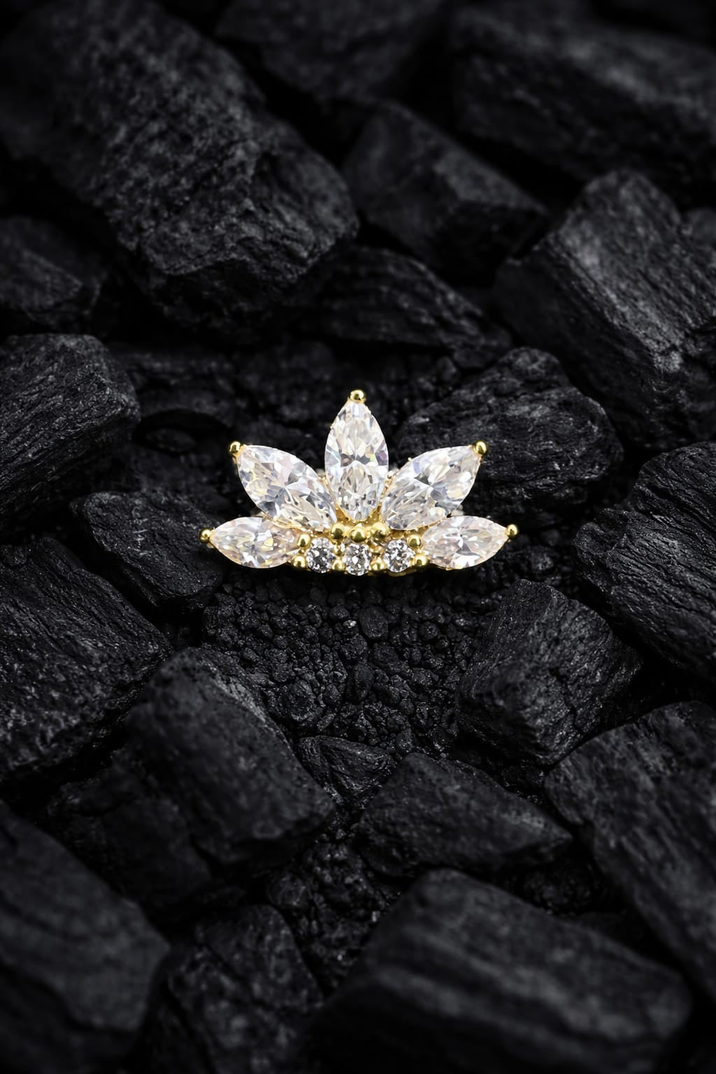 Diamond Gold Queen Lotus Dermal Top