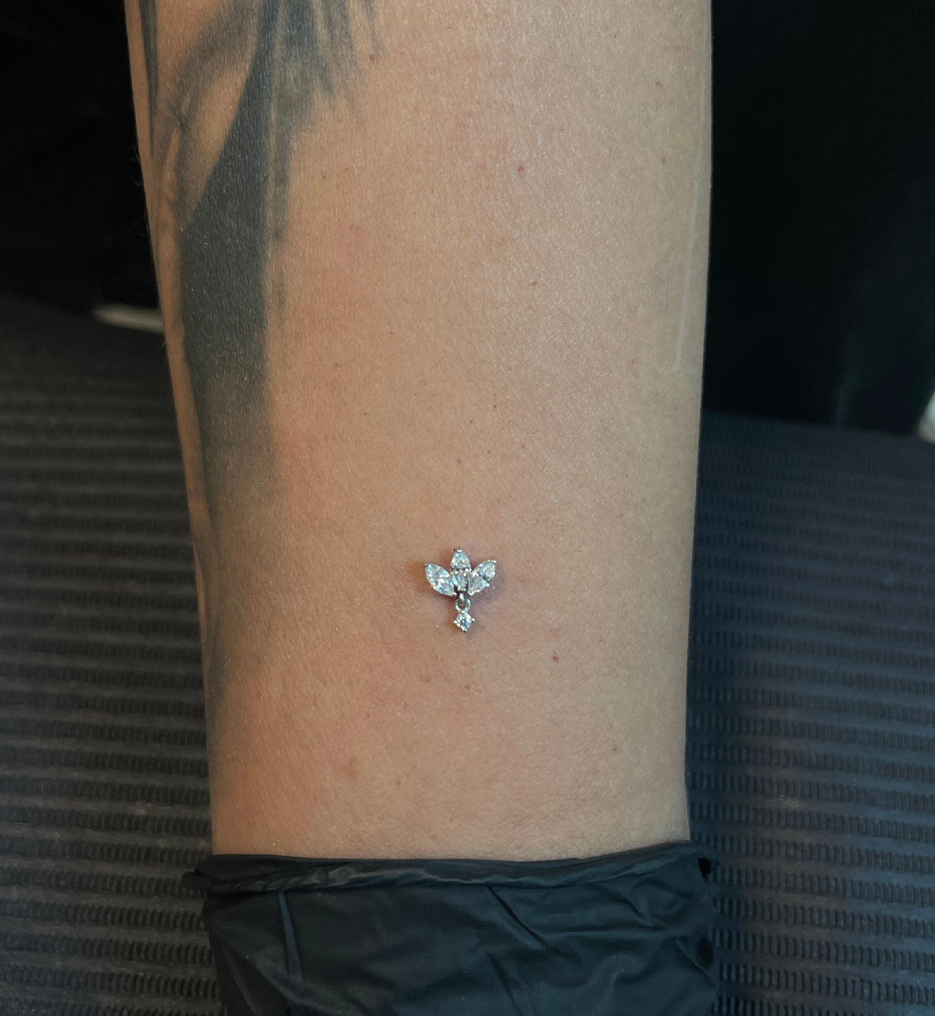 Gold Lotus Drop Dermal Top