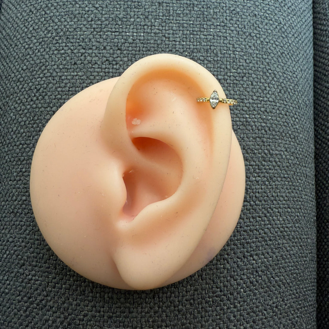 Titanium Hoop-Clicker 105