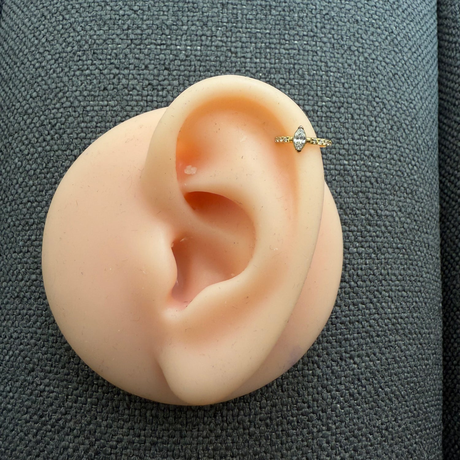 Titanium Hoop-Clicker 105